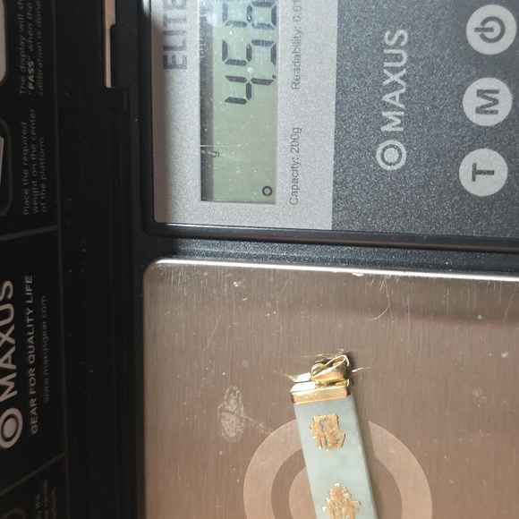 SOLID 14K GREEN JADE JADITE PENDANT 4.56 Grams - Picture 5 of 5